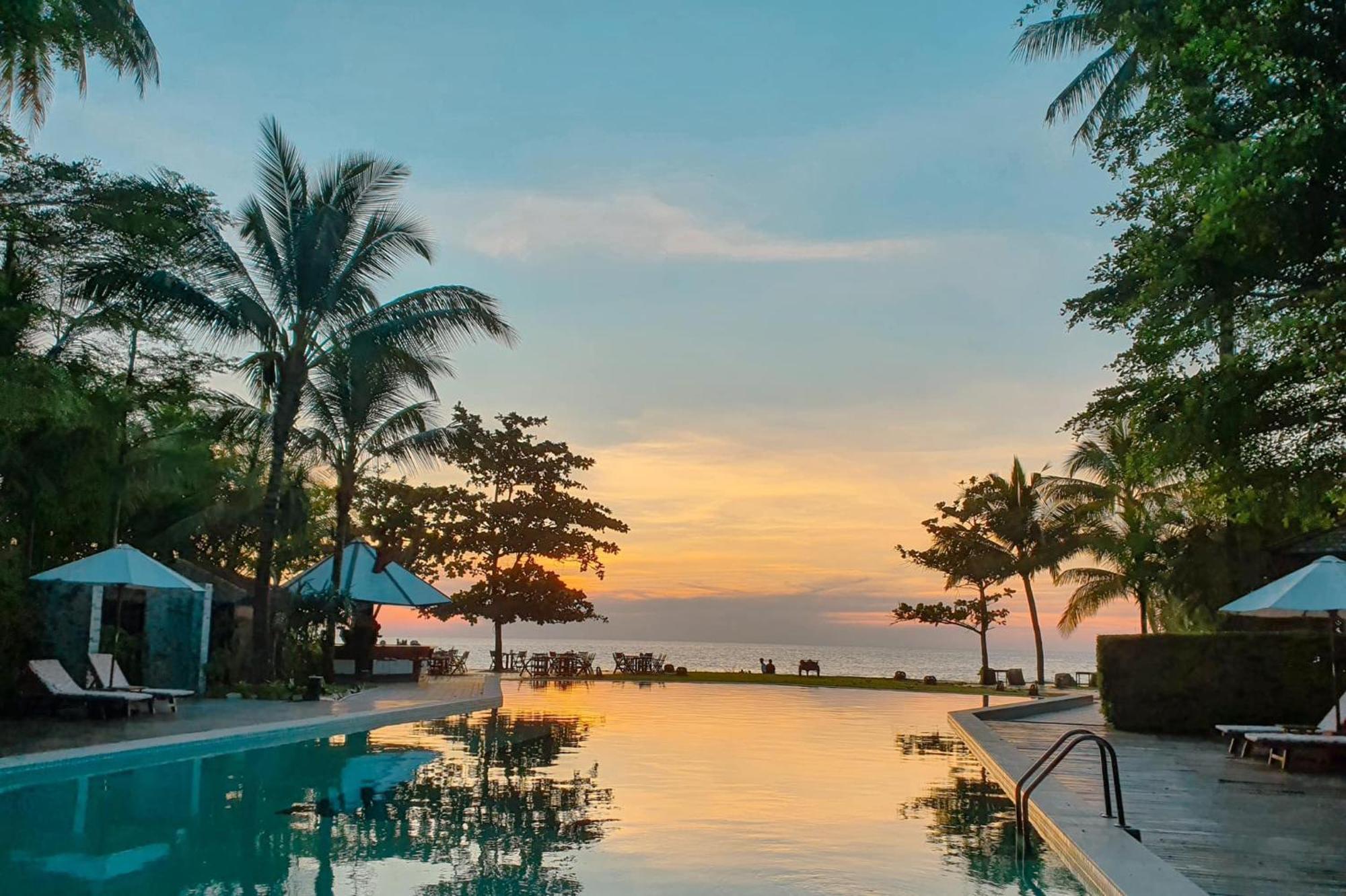 Jade Marina Resort And Spa Ngapali Exterior photo
