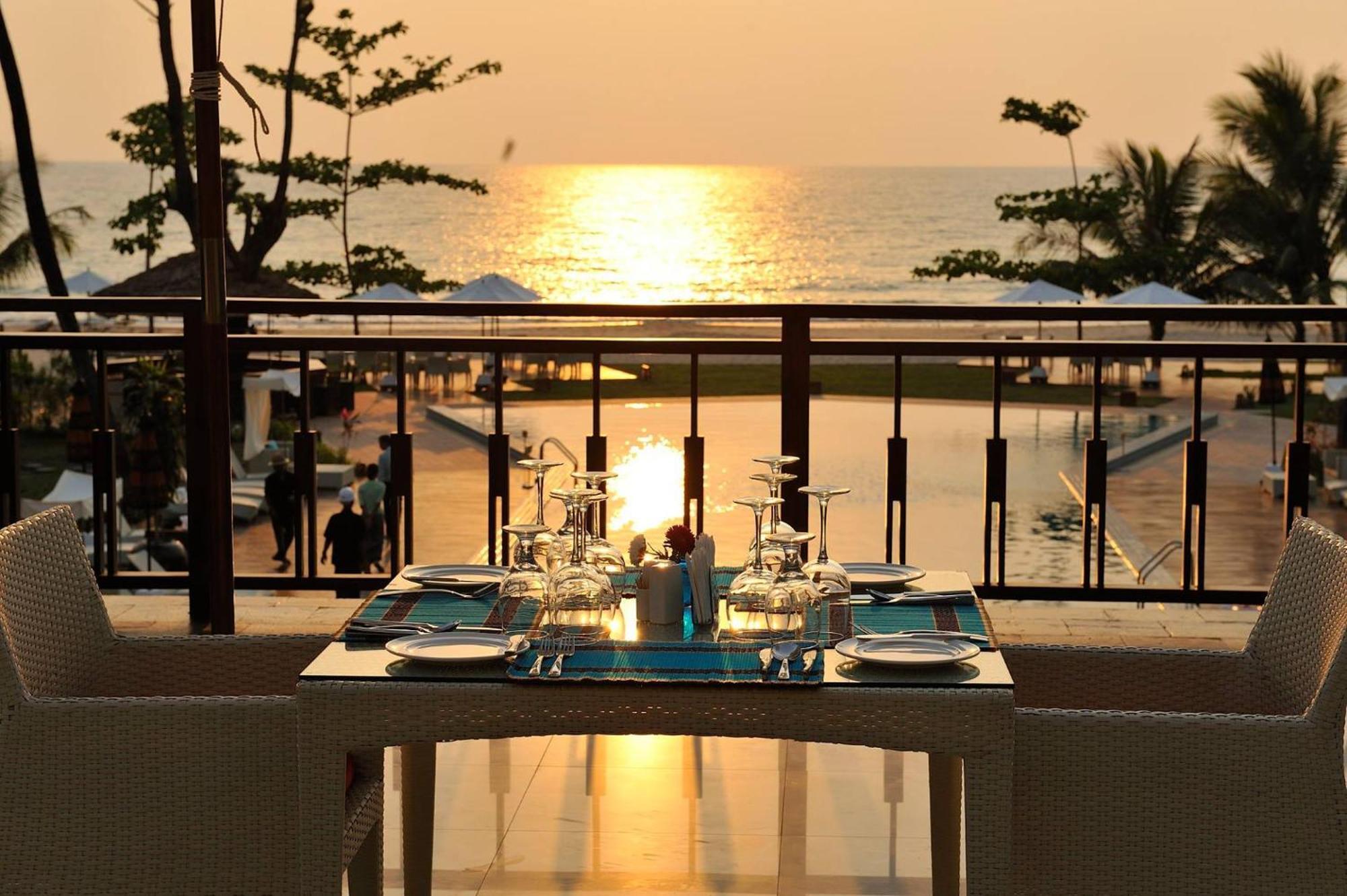 Jade Marina Resort And Spa Ngapali Exterior photo