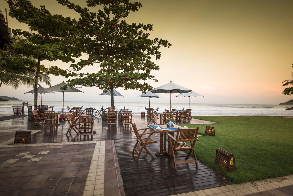 Jade Marina Resort And Spa Ngapali Exterior photo